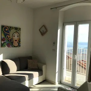 Giorgiada Luxury Apartament
