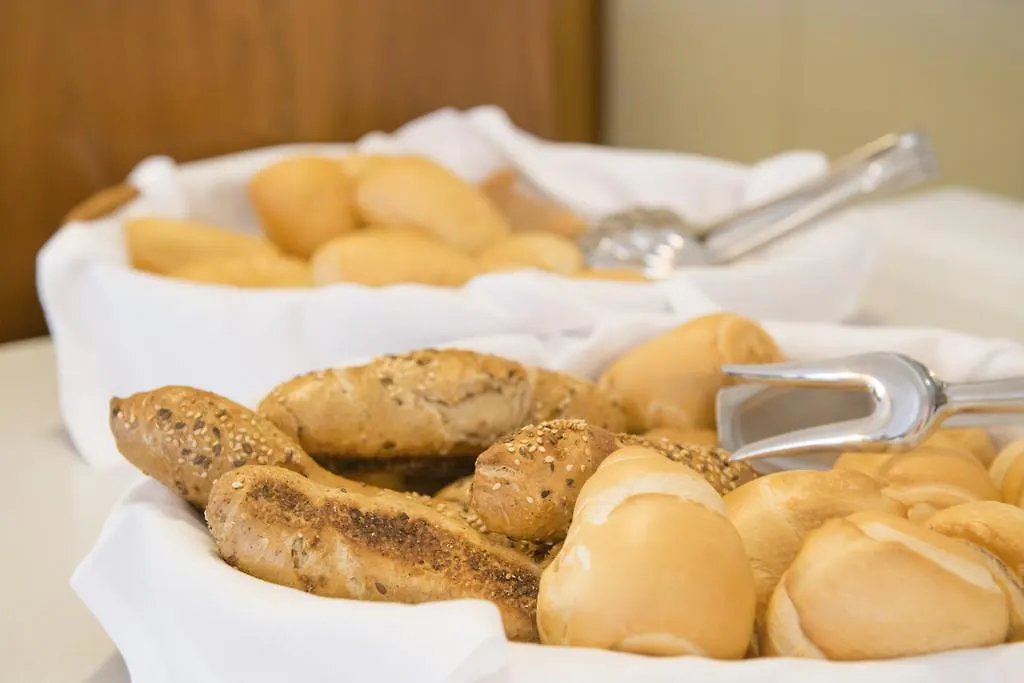 Hotel Eden Garda Гарда 4*,  Италия