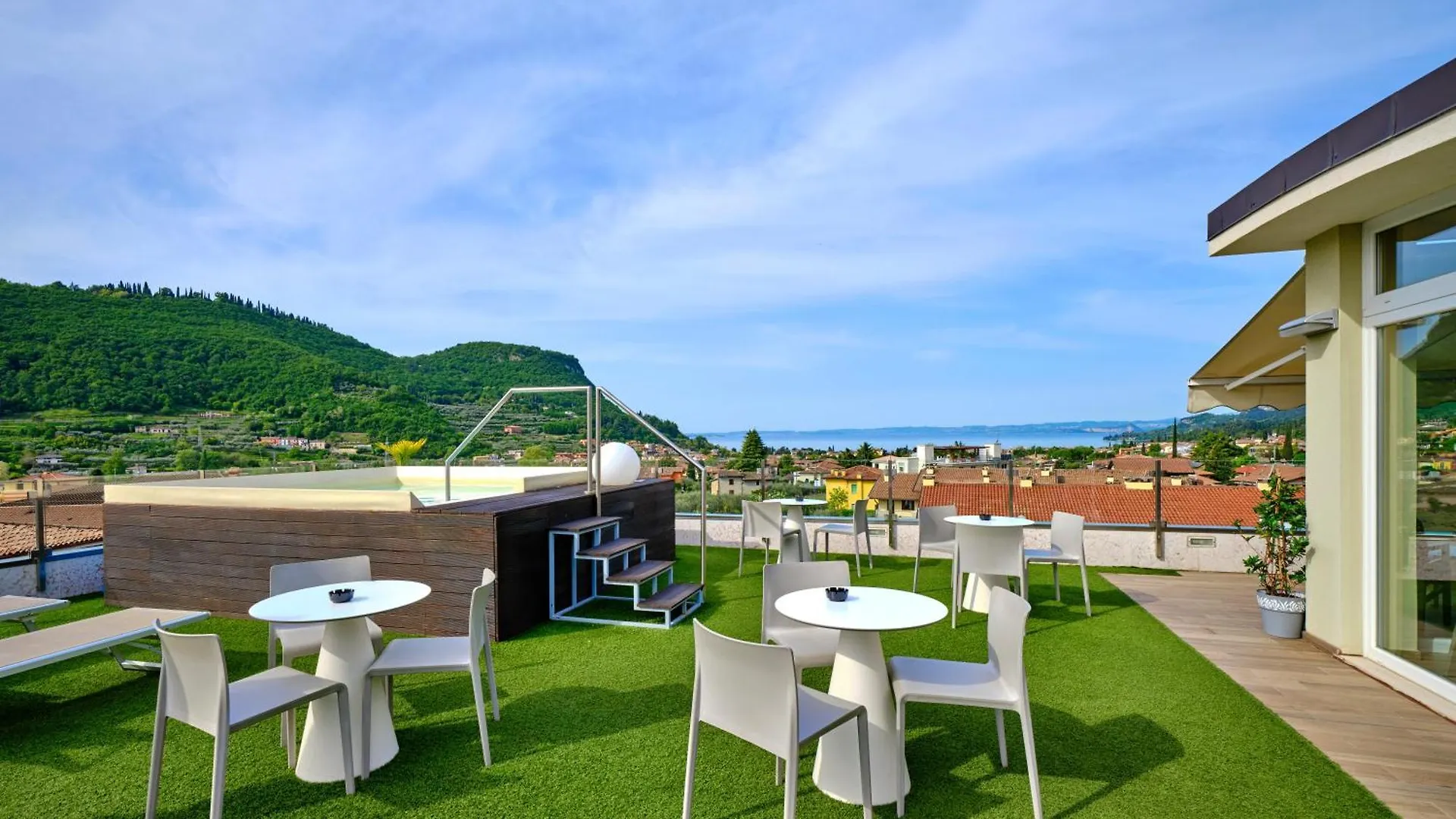 Hotel Eden Garda Гарда Италия