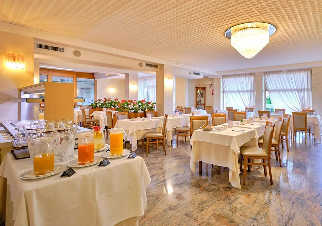 ****  Hotel Eden Garda Гарда Италия