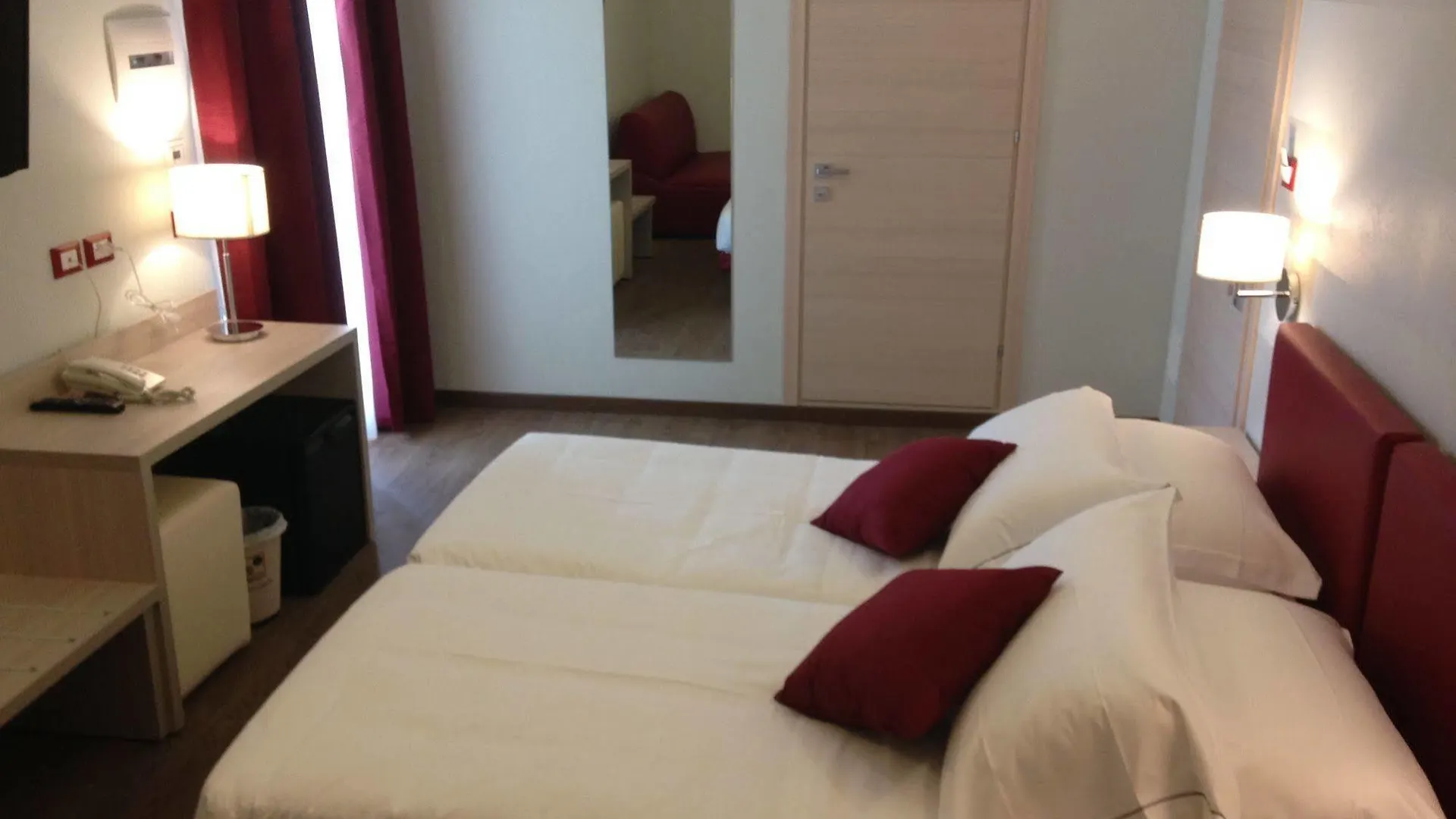 Hotel Eden Garda Гарда