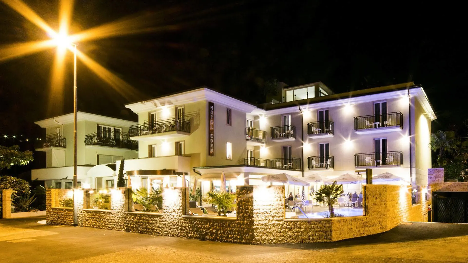 Hotel Eden Garda Гарда Италия